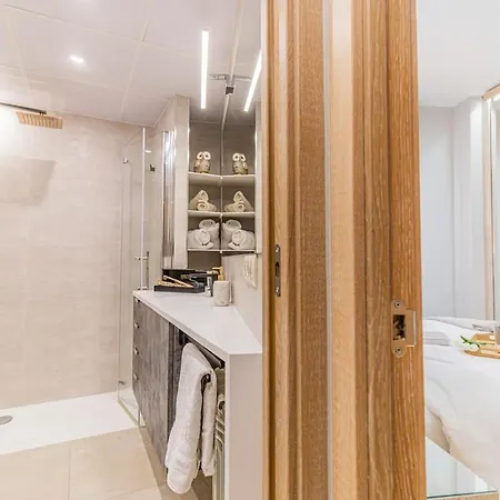 Dupont 2 I Comfort I 2 Guests I 1 Bedroom I 1 Bathroom I Pilar Apartment
